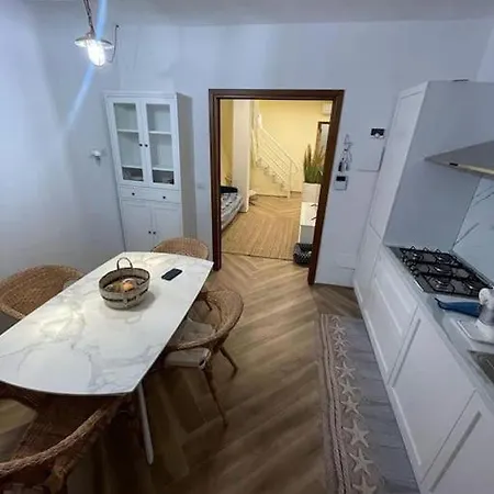 Casa Viareggina 115m2 Zonacentro